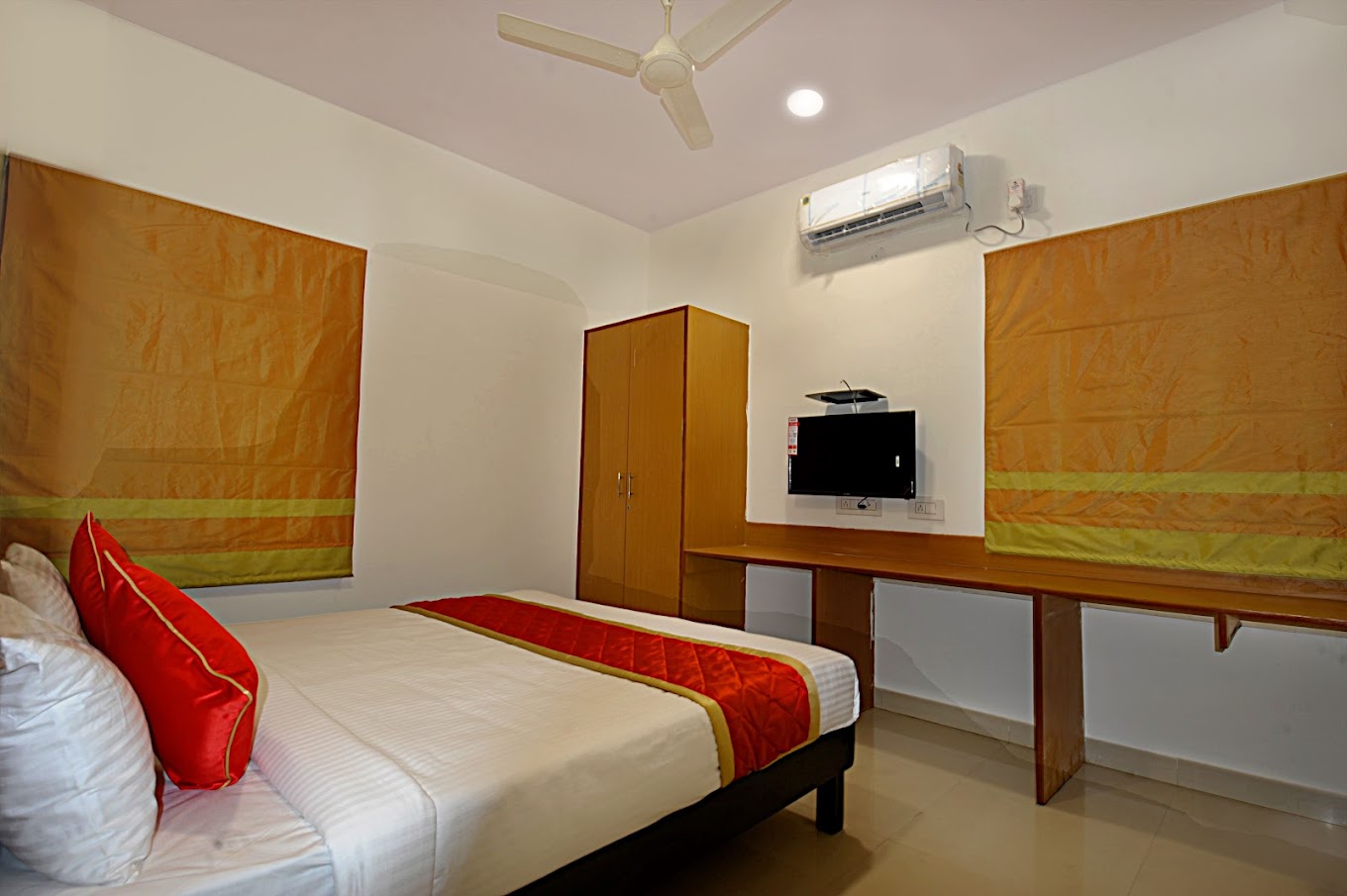 Best Hotel near Airport Road